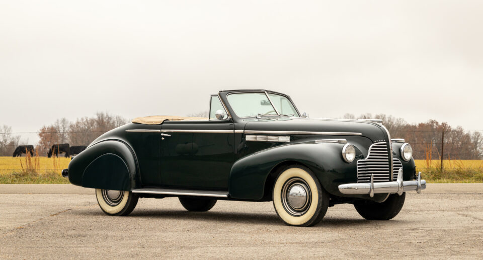 1940 Buick Special Series 40 Convertible Coupe