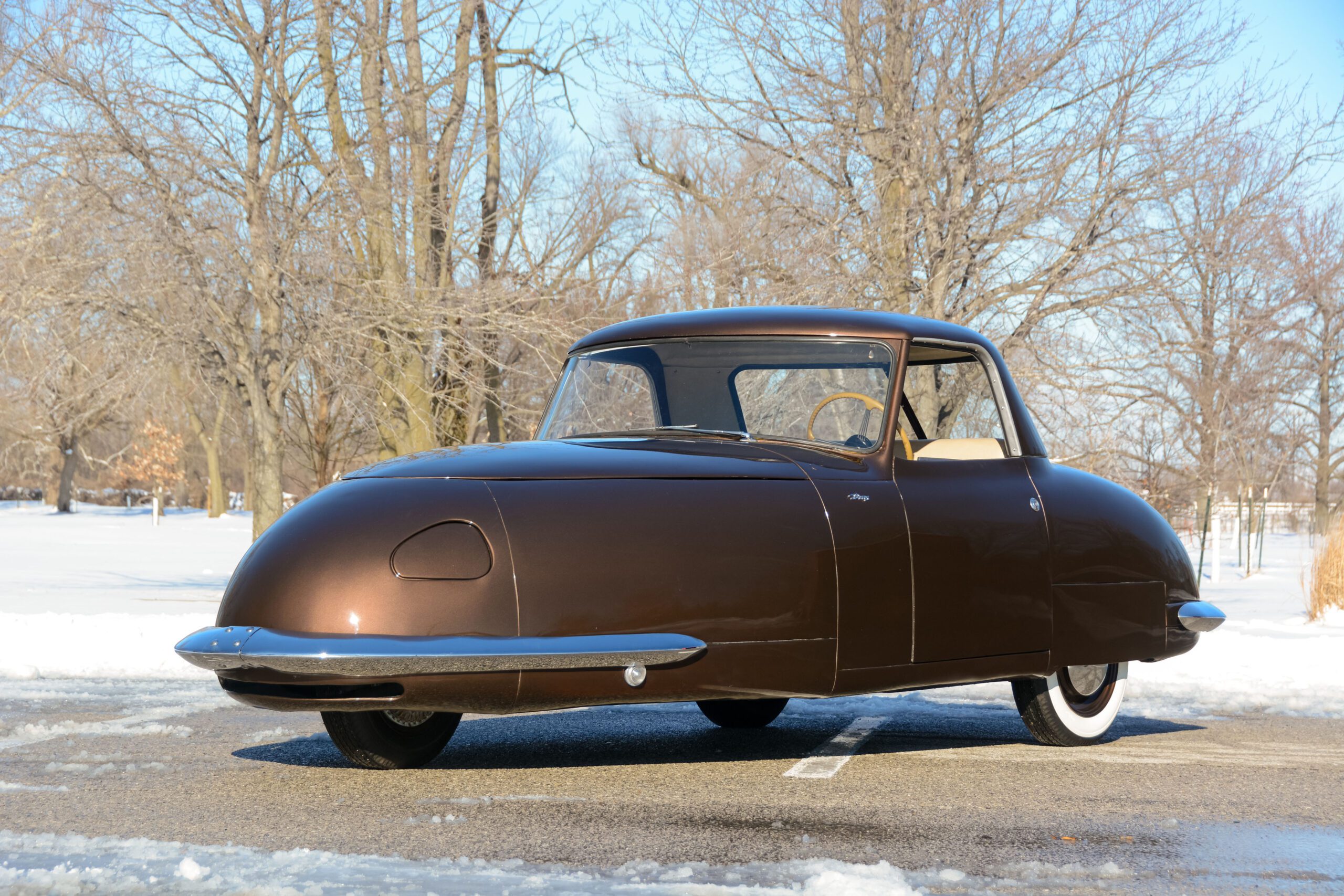 1948 Davis Divan